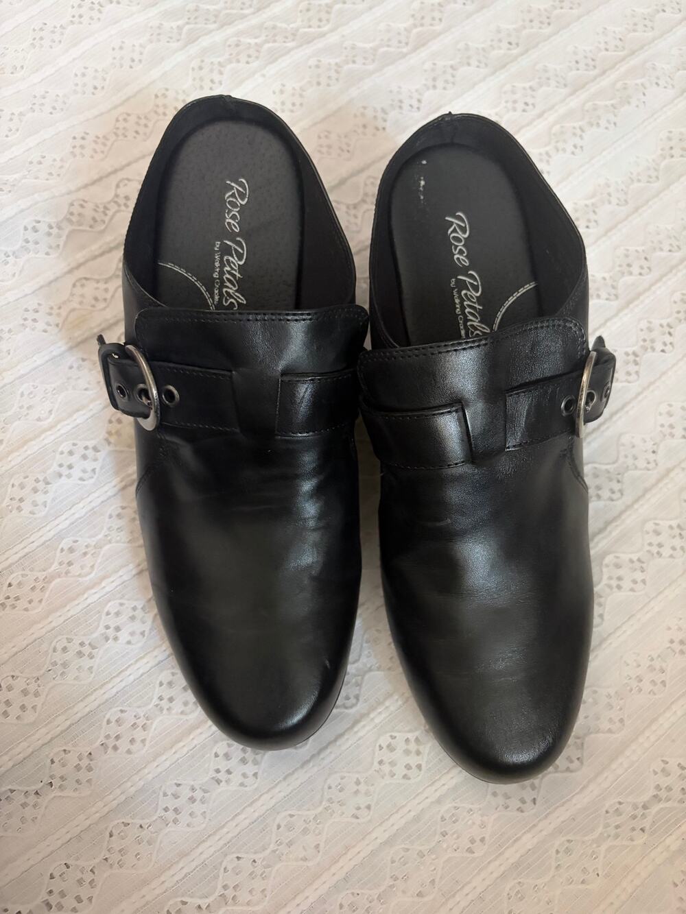 Rose Petals Walking Cradles Black Leather Mule Clogs Buckle Heel Size 8M